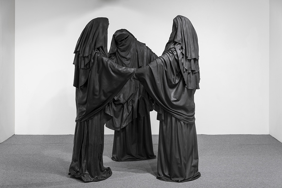 Niqab (Les Trois), Sven Bergelt