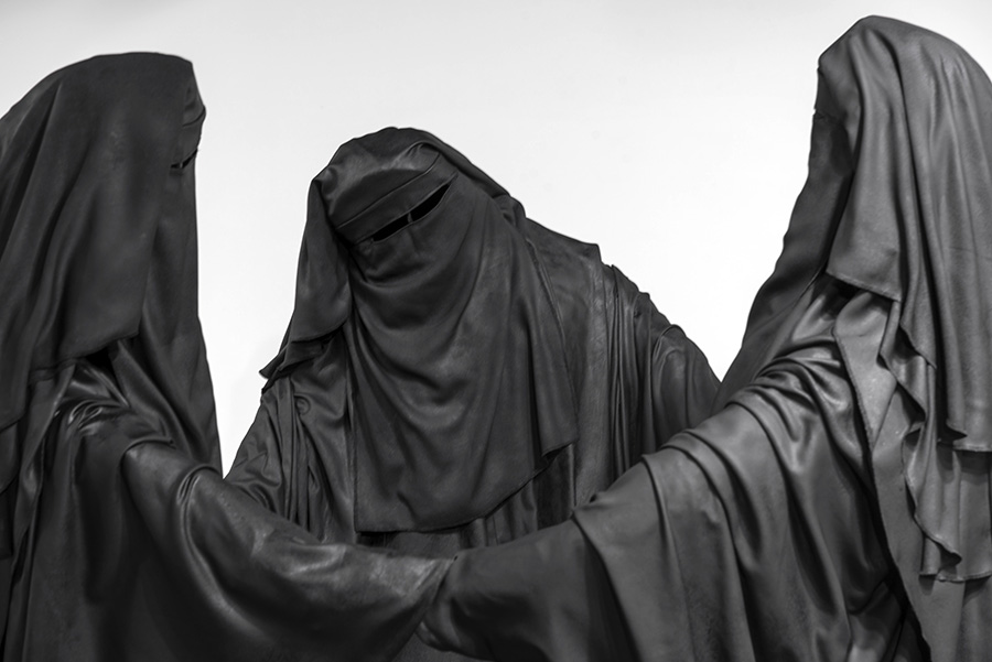 Niqab (Les Trois), Sven Bergelt